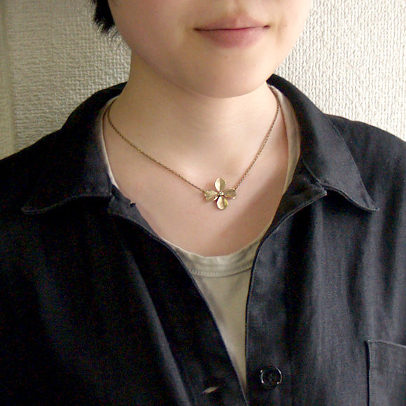 Sasakihitomi Handmade Ladies Jewelry Brass Clover Flower Necklace