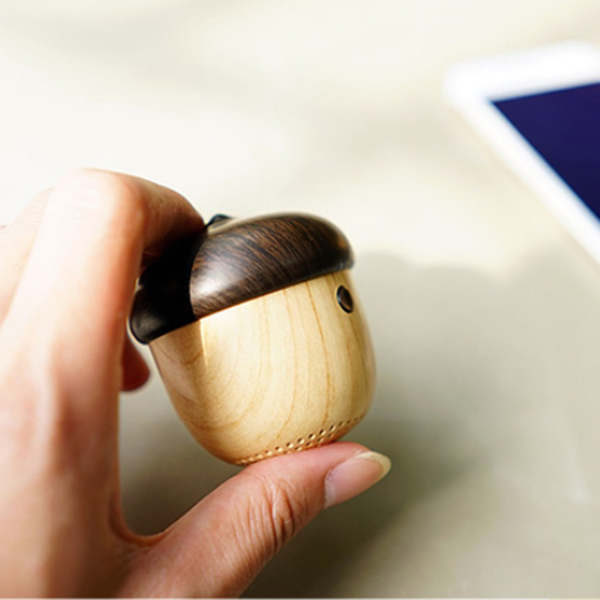 SAONGER Cute Chestnut Fruit Bluetooth Speaker